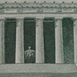 How to make memorial donations