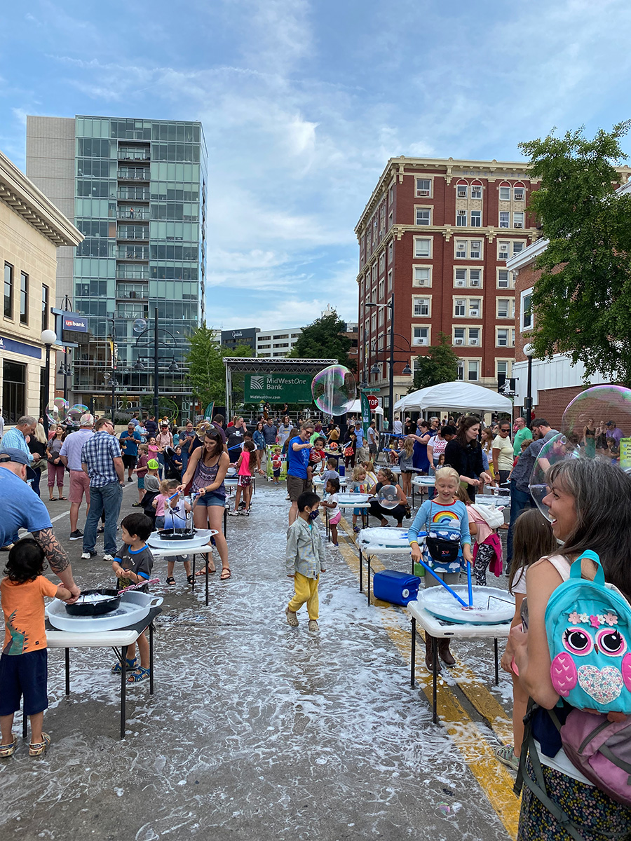 MidWest<em>One</em> Rock The Chalk Event